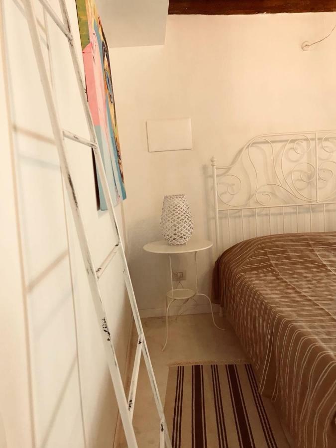 Tambien B&B Pesaro Buitenkant foto